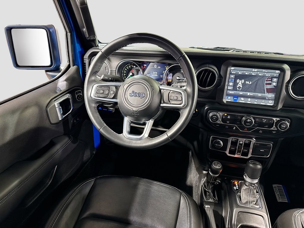 Used 2022 Jeep Wrangler Unlimited Sahara image 16