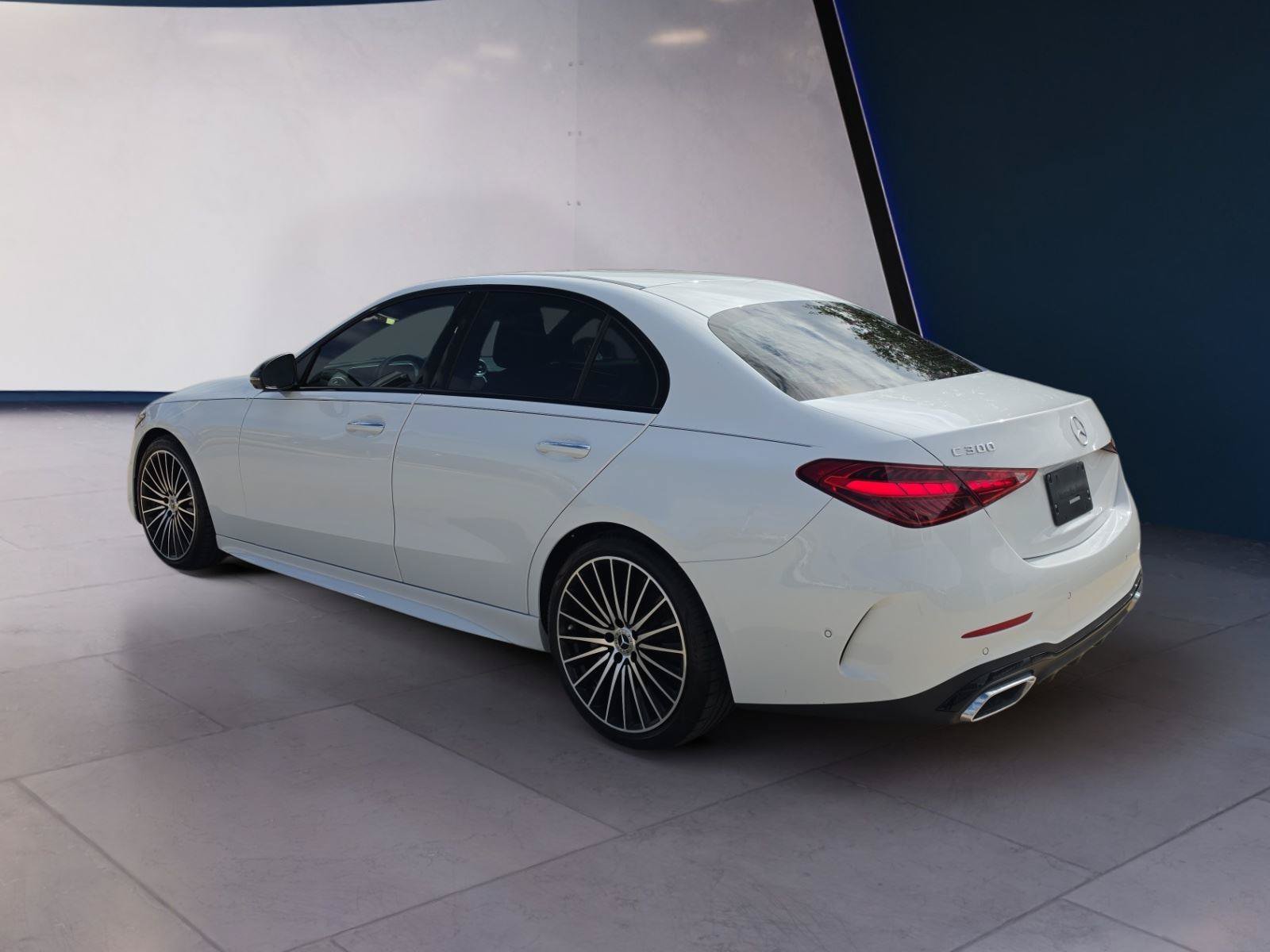 Used 2025 Mercedes-Benz C 300 Sedan image 3