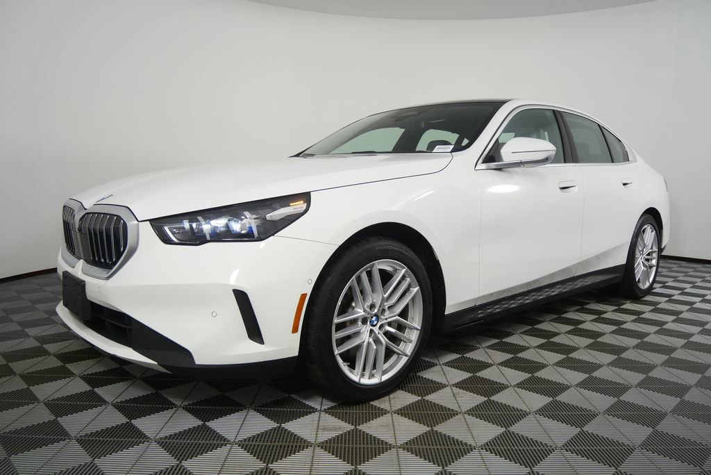 Certified 2025 BMW 530i xDrive w/ Executive Package AWD/4WD image 7