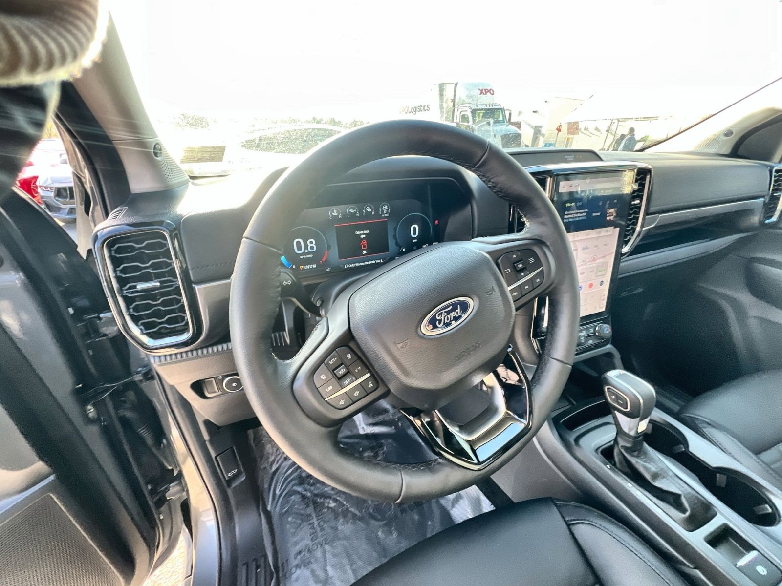 New 2025 Ford Ranger Lariat w/ FX4 Off-Road Package image 16