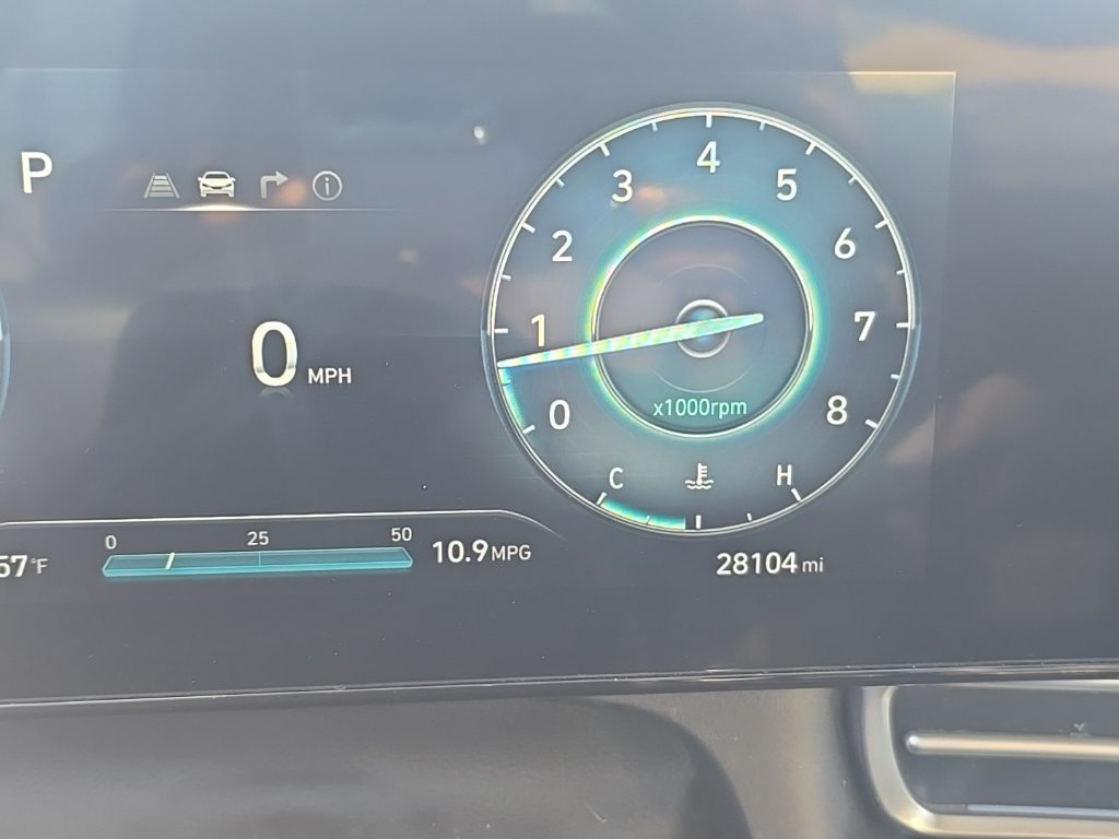 Used 2025 Hyundai Elantra SEL FWD image 7