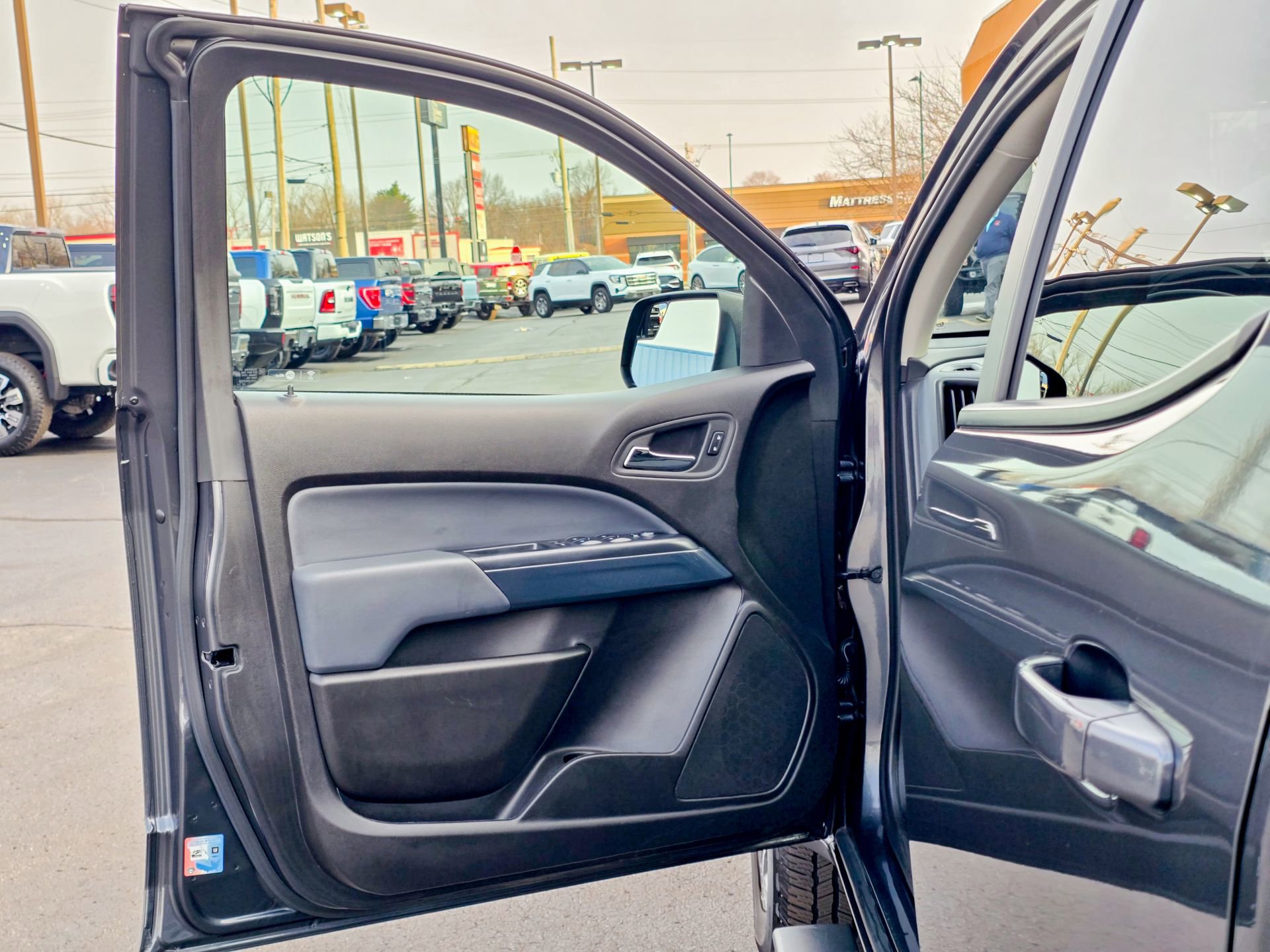 Used 2016 Chevrolet Colorado Z71 image 22