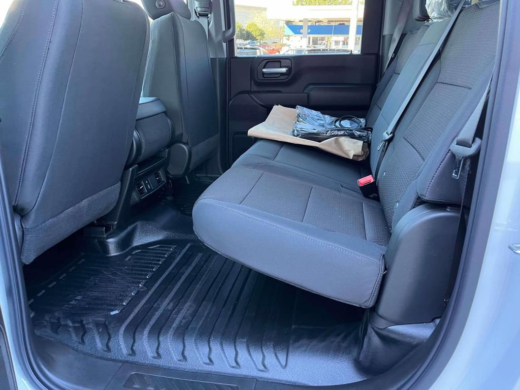 New 2026 GMC Sierra 3500 Pro w/ Convenience Package image 17