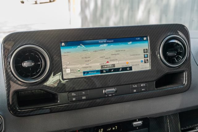 Used 2021 Mercedes-Benz Sprinter 2500 image 27