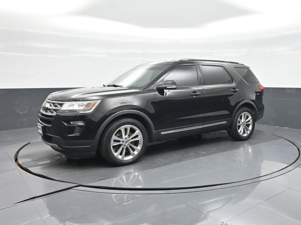 Used 2018 Ford Explorer XLT w/ Equipment Group 202A FWD image 1