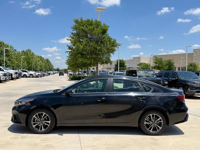 Used 2023 Kia Forte LXS FWD image 7