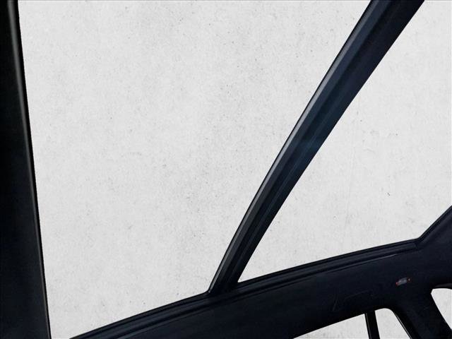 New 2026 BMW X5 xDrive50e w/ Premium Package image 15