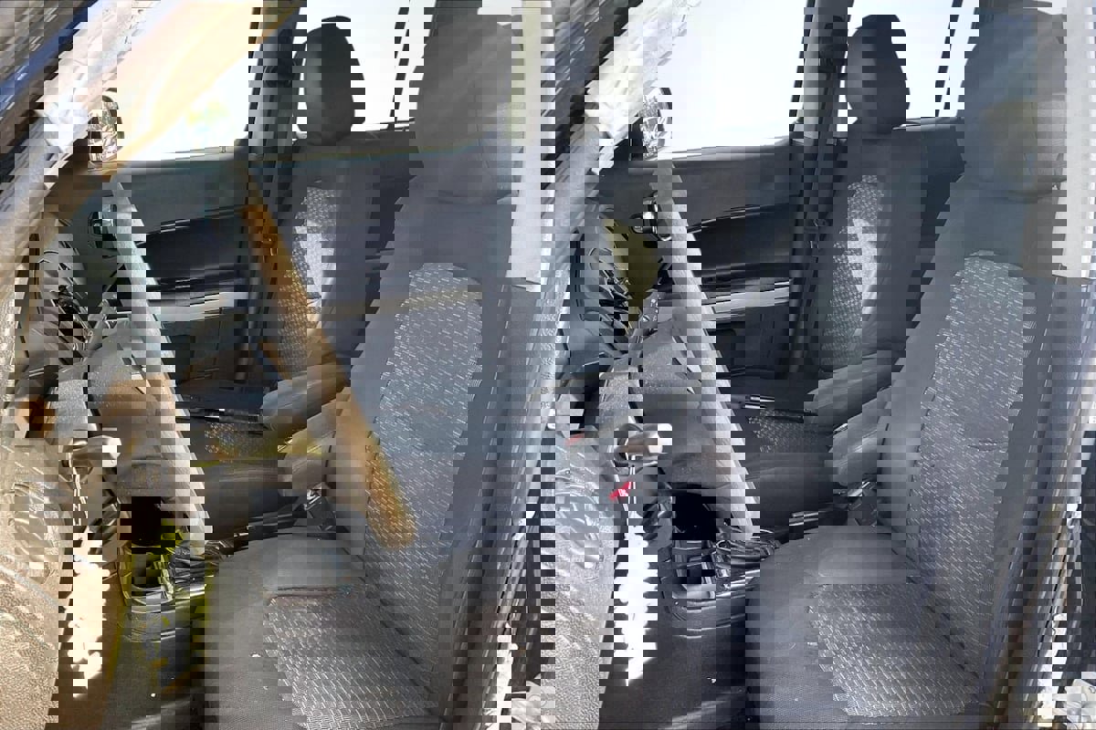 Used 2010 Chevrolet HHR LT image 24