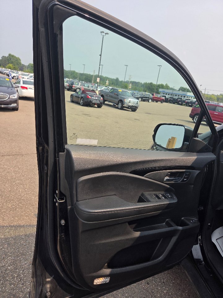 Used 2021 Honda Passport Touring image 10