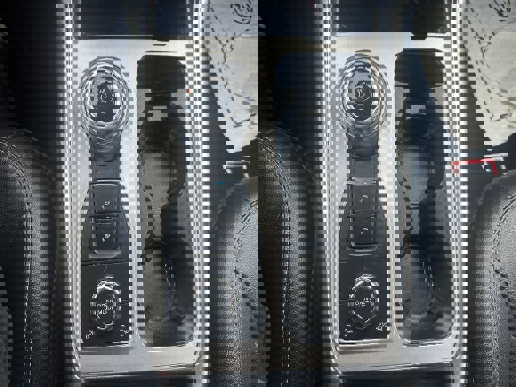 Used 2022 Ford Explorer Limited w/ Limited Technology Package image 19