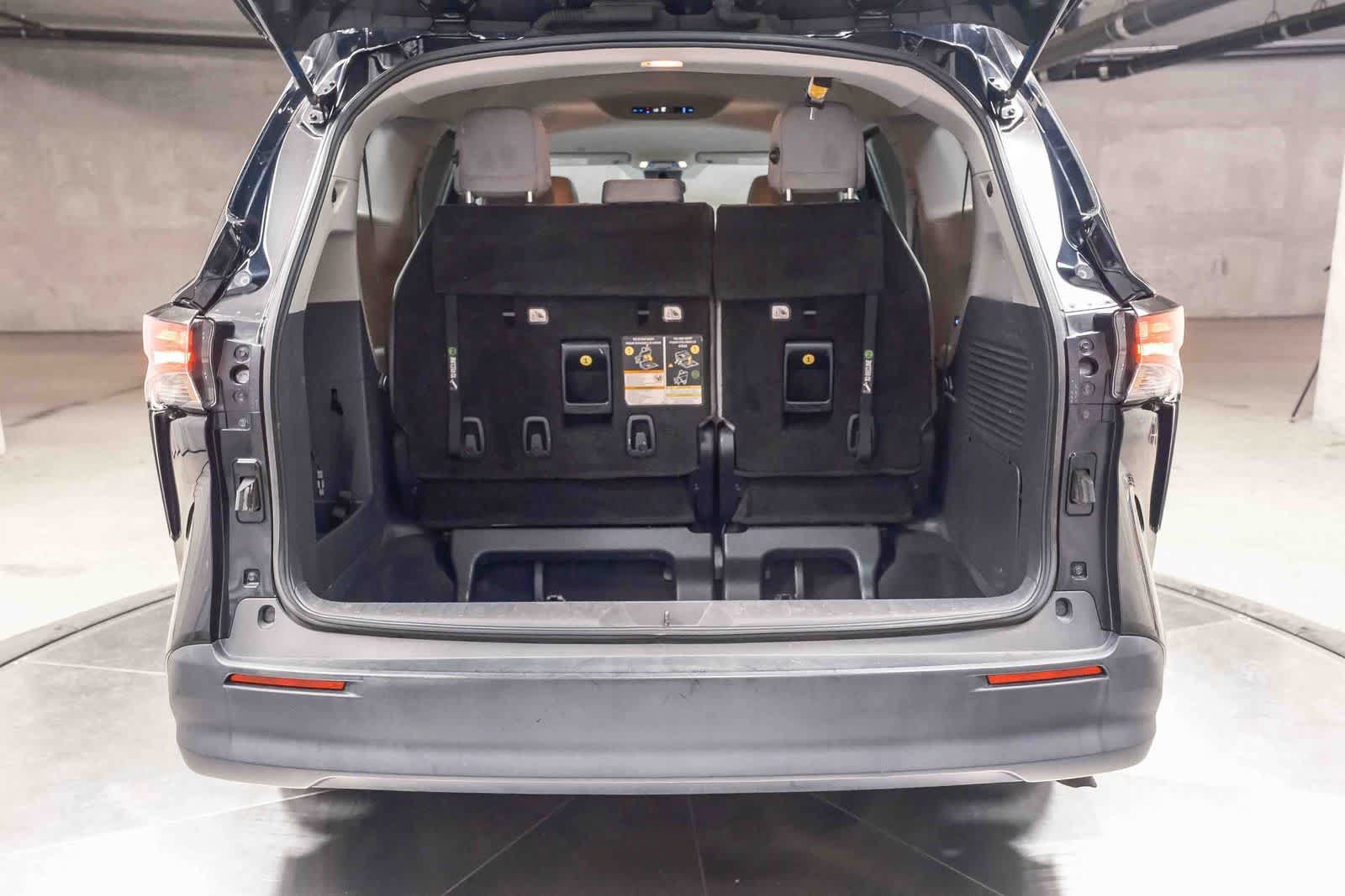 Used 2022 Toyota Sienna LE FWD image 30