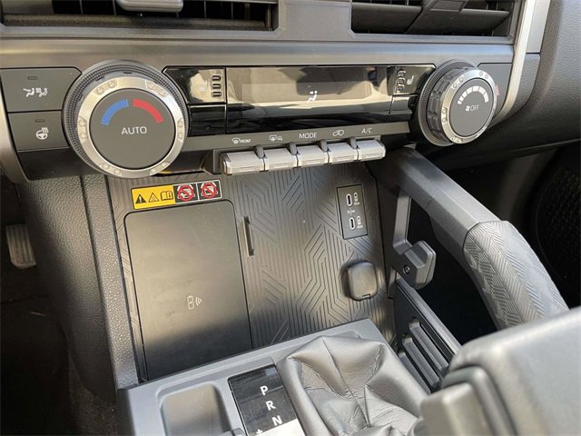 Used 2025 Toyota 4Runner TRD Off-Road image 29