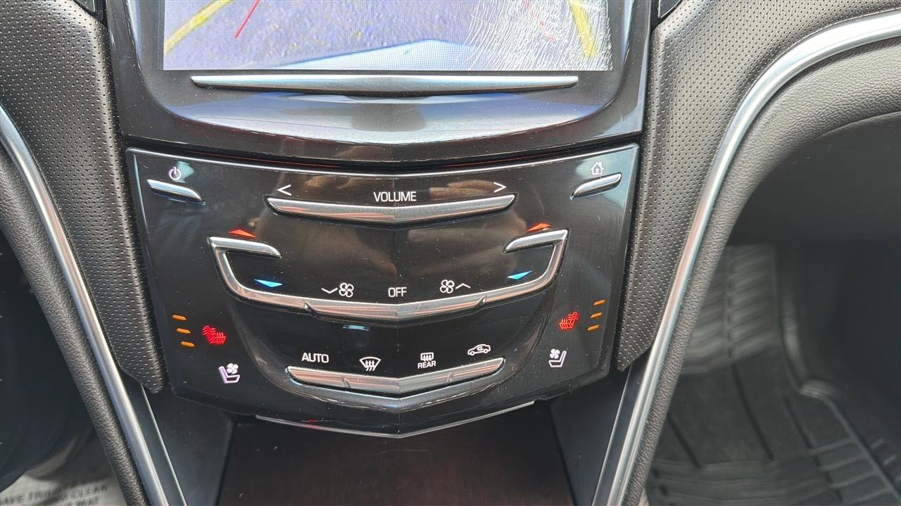 Used 2015 Cadillac XTS Luxury image 26