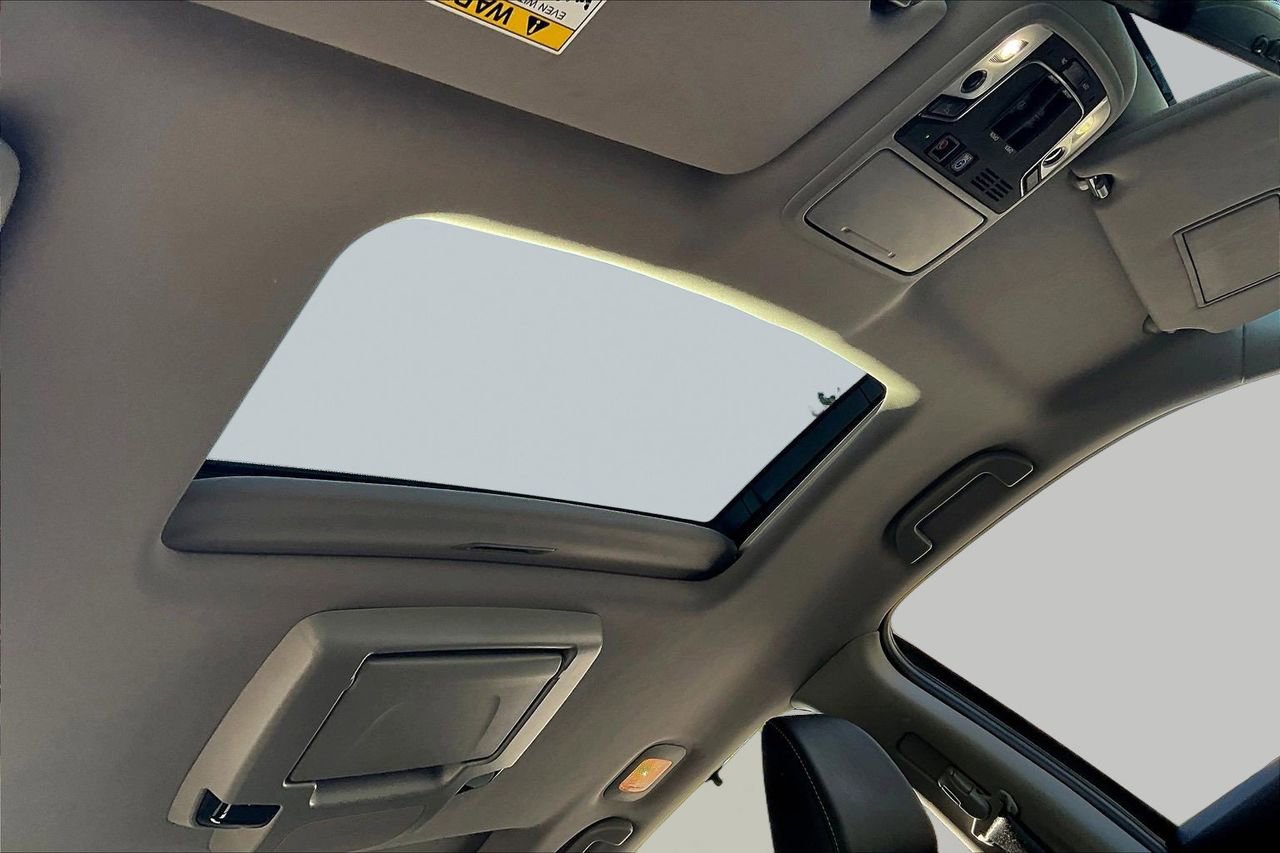 Used 2021 Honda Pilot Elite image 17