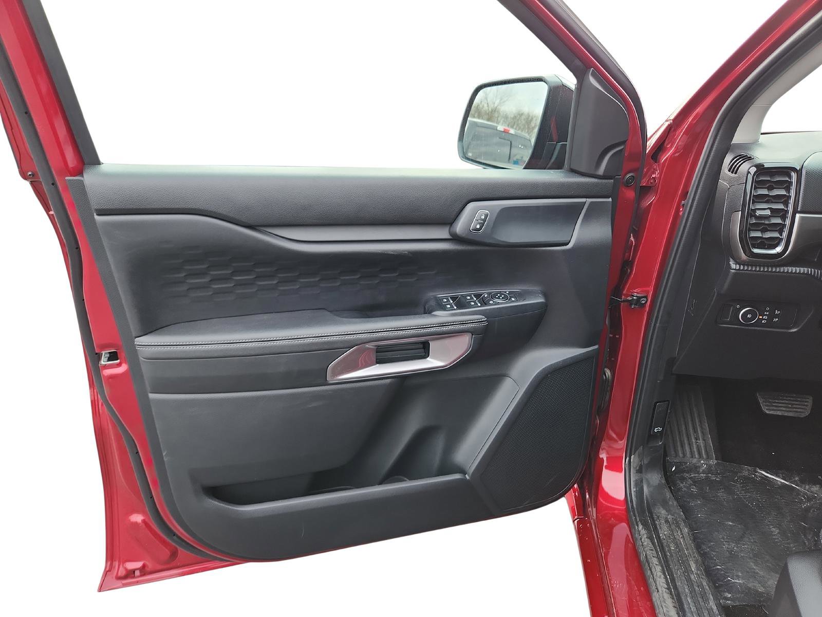 New 2025 Ford Ranger XLT w/ Equipment Group 301A High image 22