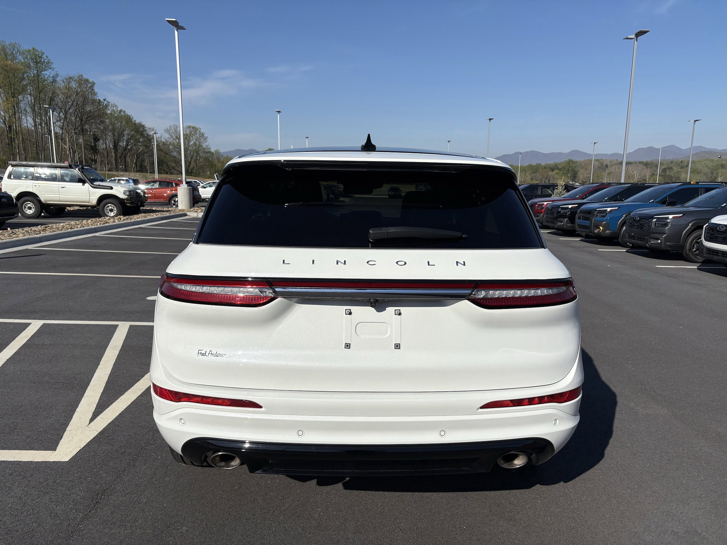 Used 2023 Lincoln Corsair AWD w/ Equipment Group 102A image 11