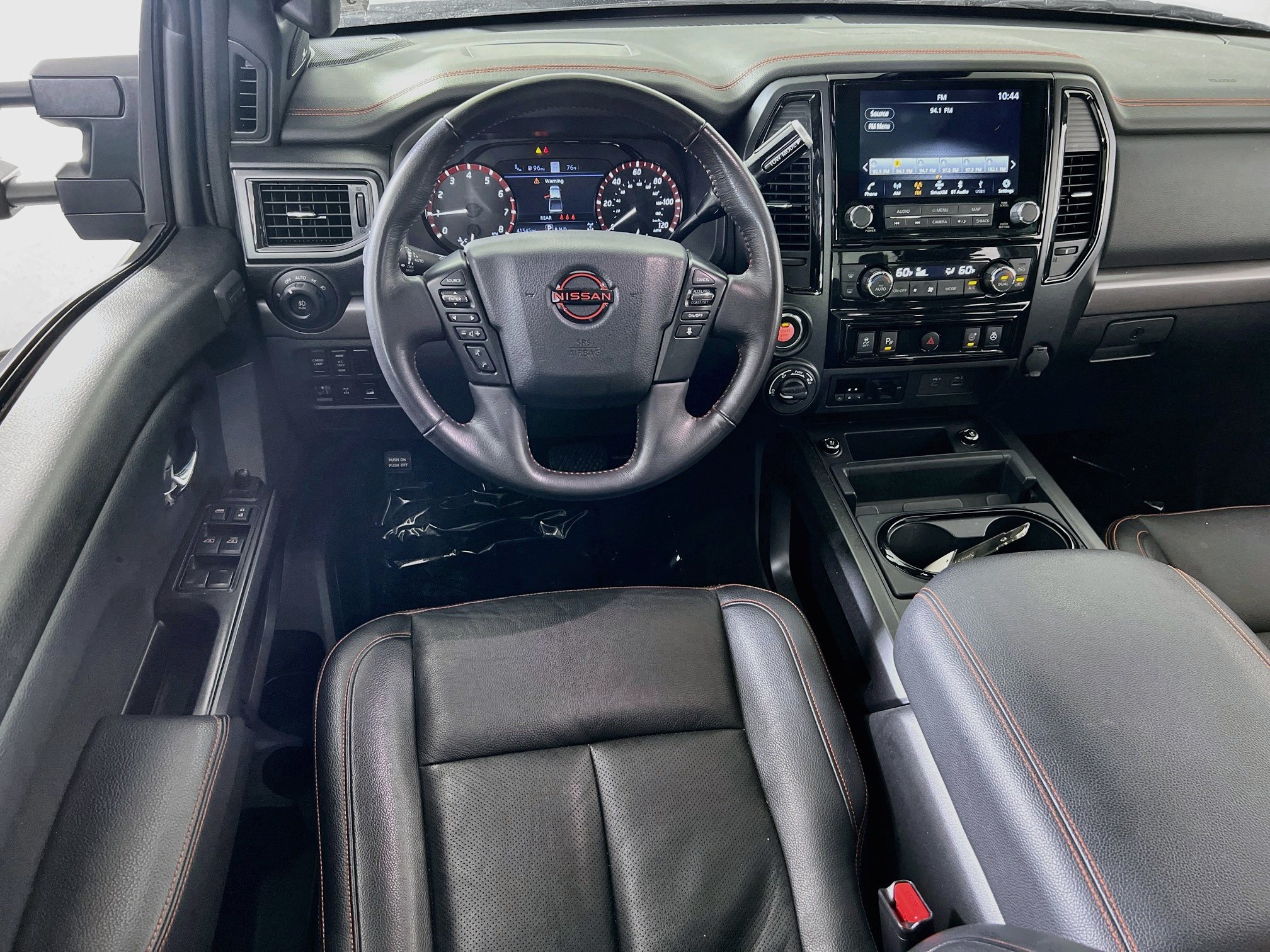 Used 2023 Nissan Titan PRO-4X w/ Pro-4x Convenience Package AWD/4WD image 21