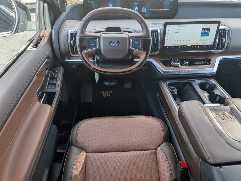 New 2025 Ford Expedition King Ranch image 8