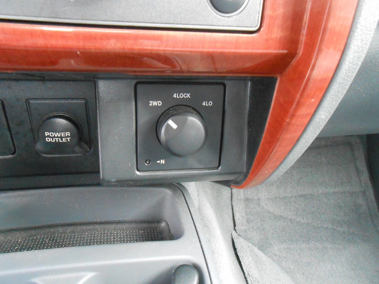 Used 2005 Dodge Dakota SLT image 15