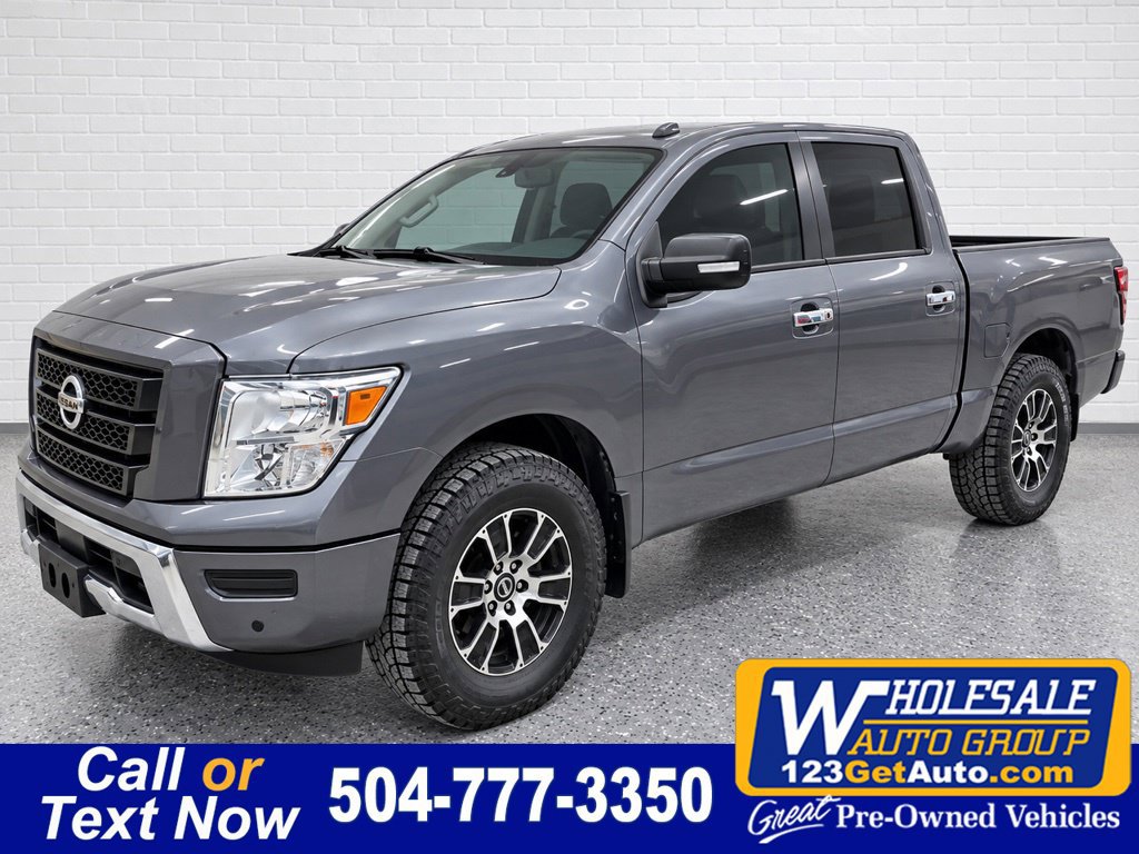 Used 2020 Nissan Titan SV w/ SV Convenience Package RWD image 1