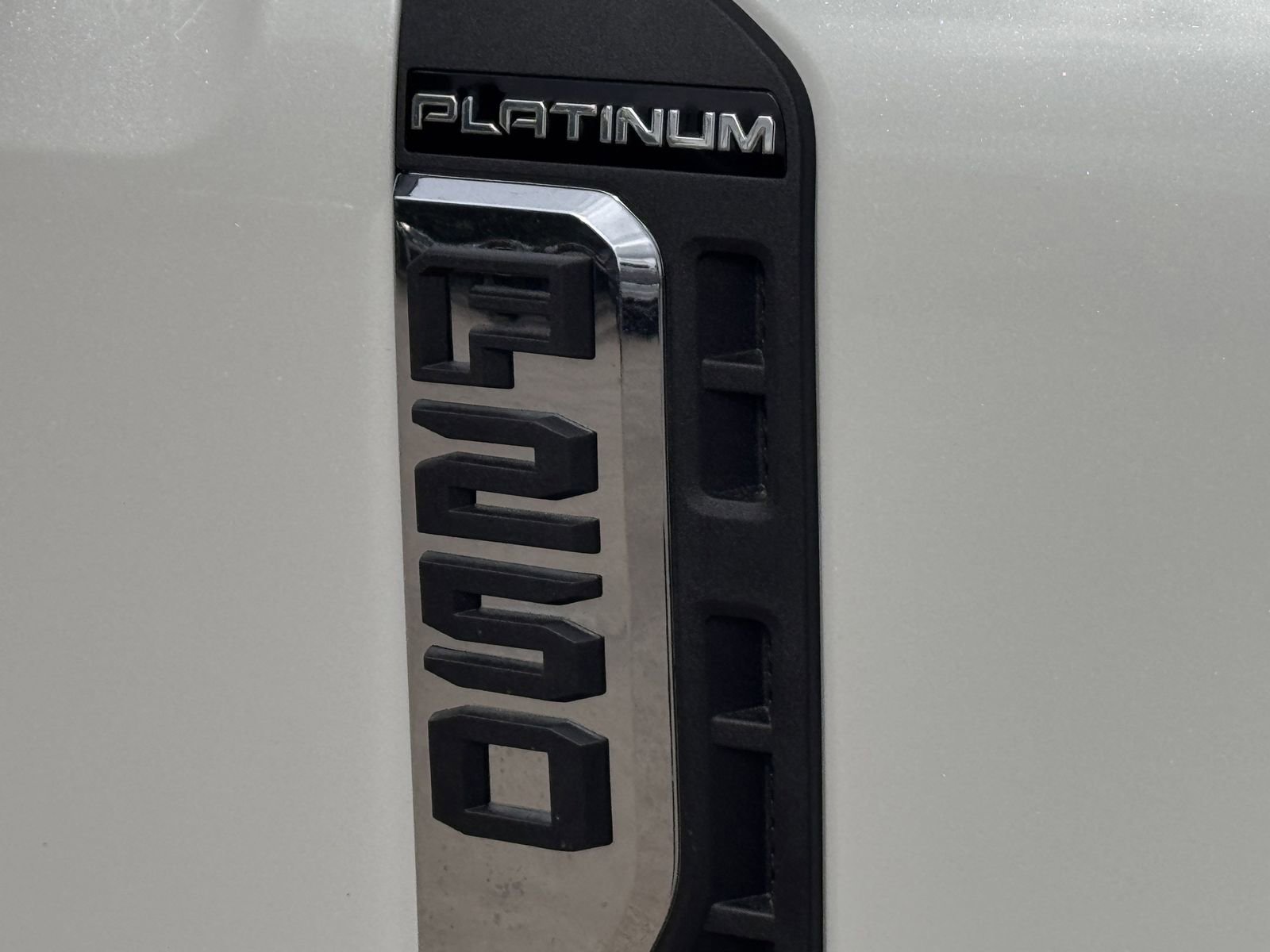 New 2026 Ford F250 Platinum image 9