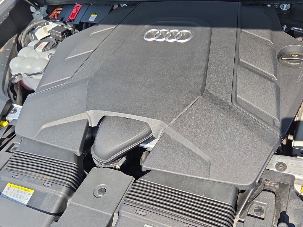 Used 2021 Audi Q8 Premium Plus w/ Premium Plus Package AWD/4WD image 10
