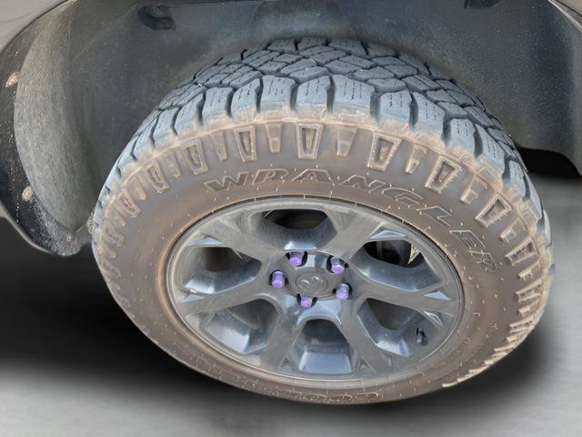 Used 2014 RAM 1500 Laramie w/ Protection Group AWD/4WD image 13