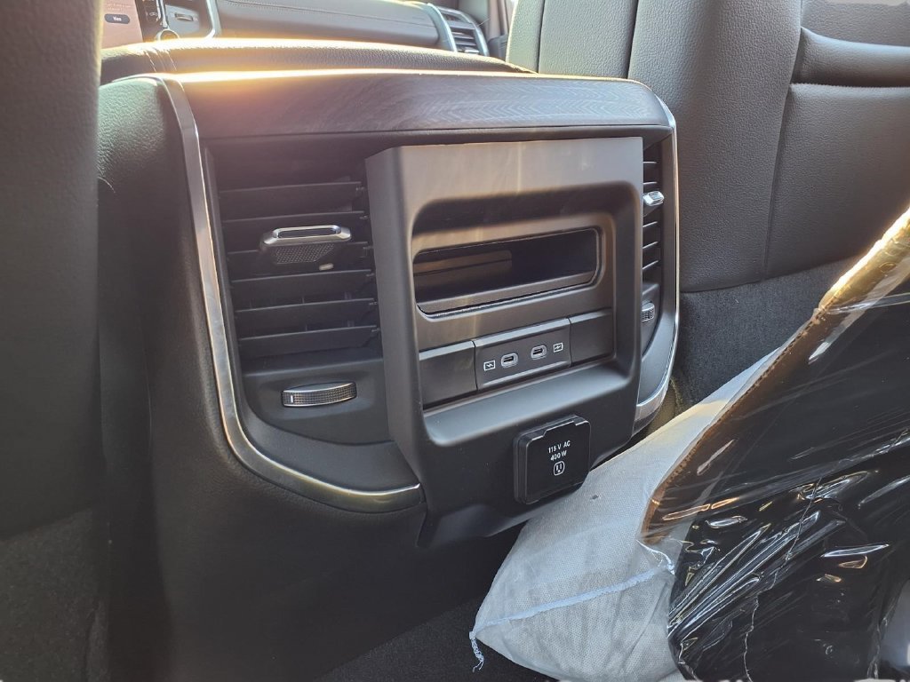 New 2027 RAM 3500 Laramie AWD/4WD image 22