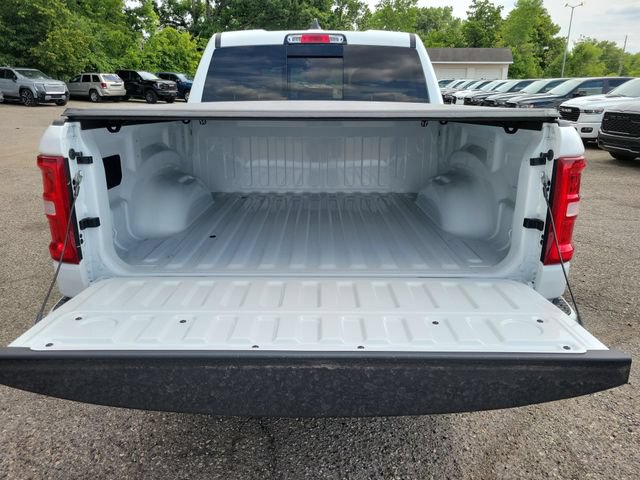 New 2026 RAM 1500 Laramie w/ Sport Appearance Package AWD/4WD image 8