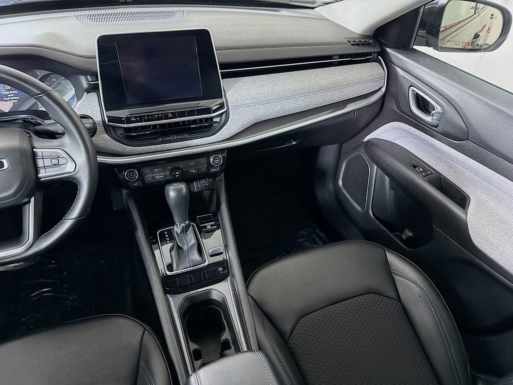 Used 2022 Jeep Compass Latitude w/ Convenience Group image 24