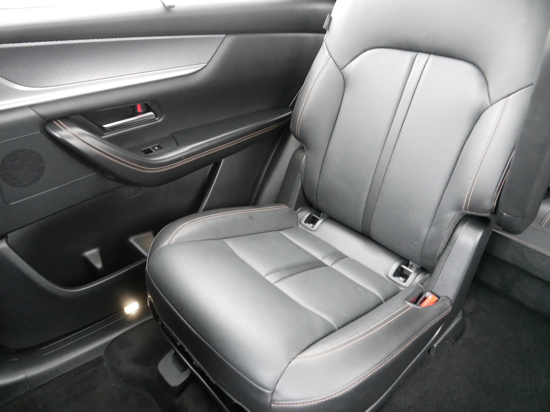 Used 2025 MAZDA CX-90 3.3 Turbo w/ Premium Sport Pkg image 12