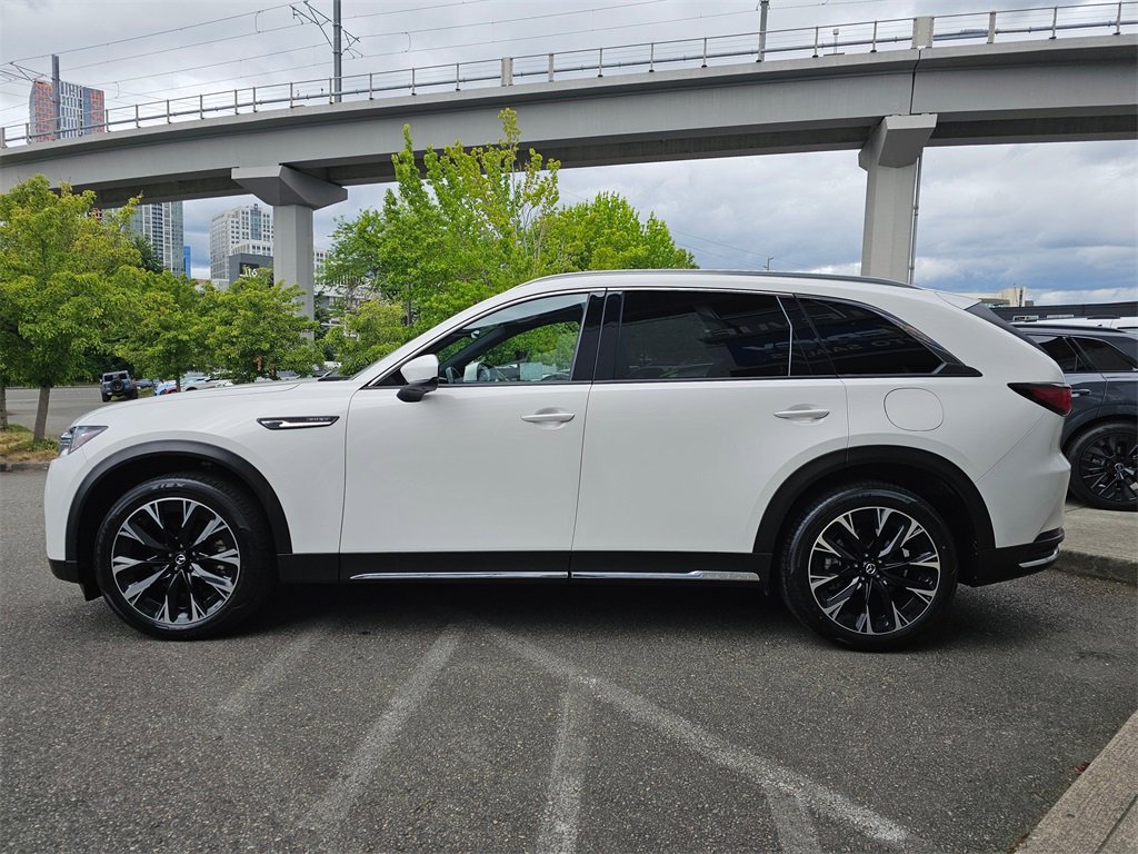 Used 2024 MAZDA CX-90 Plug-In Hybrid w/ Premium Plus image 5