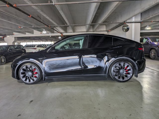 Used 2022 Tesla Model Y Performance AWD/4WD image 9