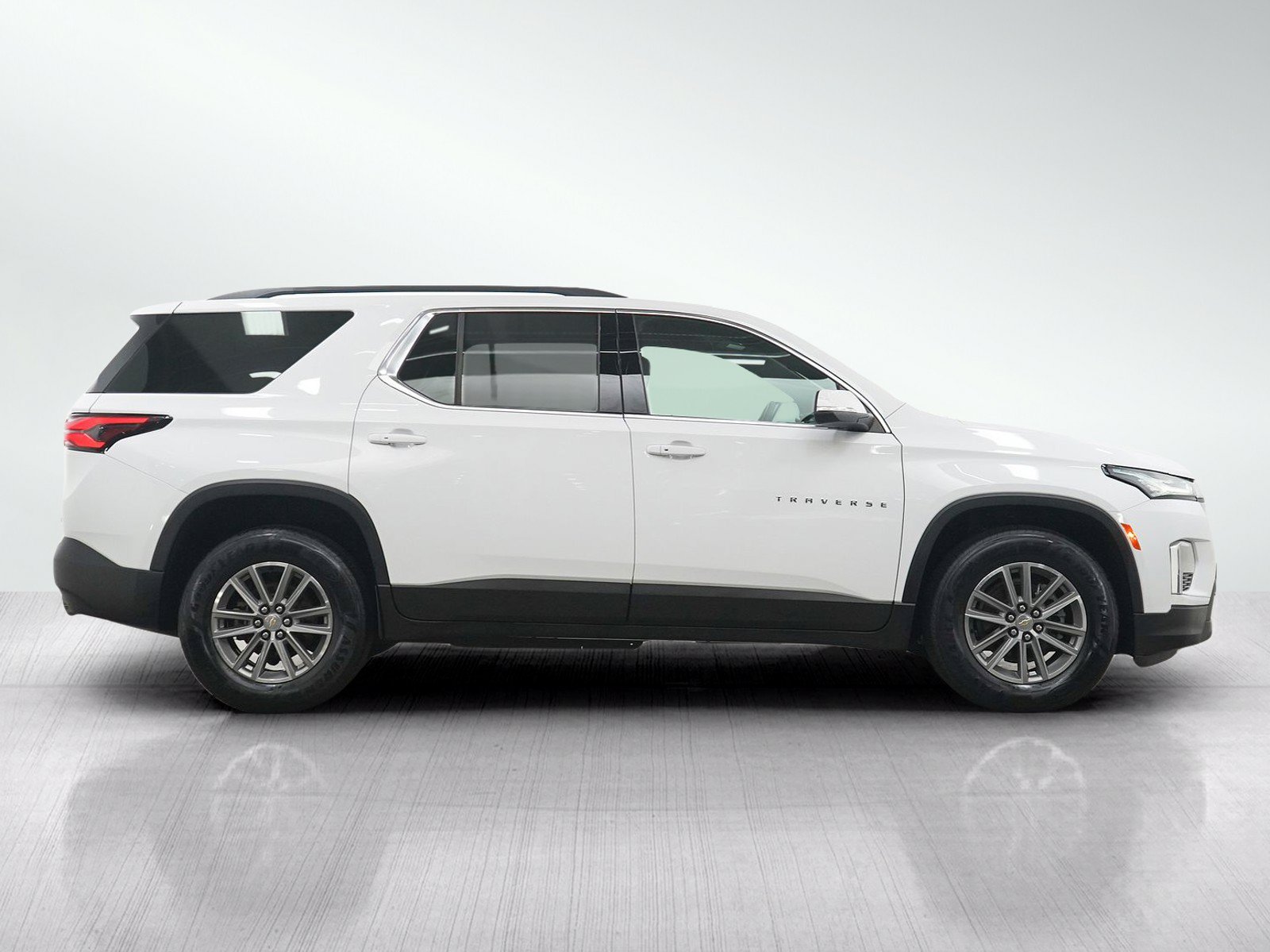 Used 2022 Chevrolet Traverse LT AWD/4WD image 6