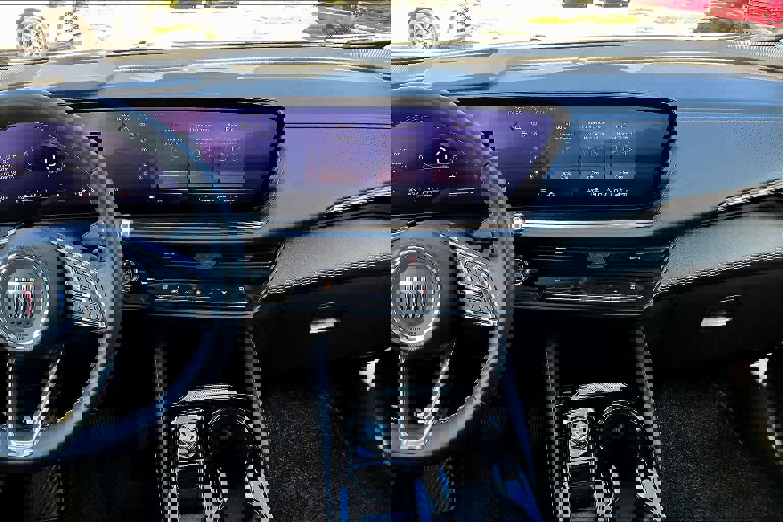 Used 2024 Buick Envision Avenir image 6