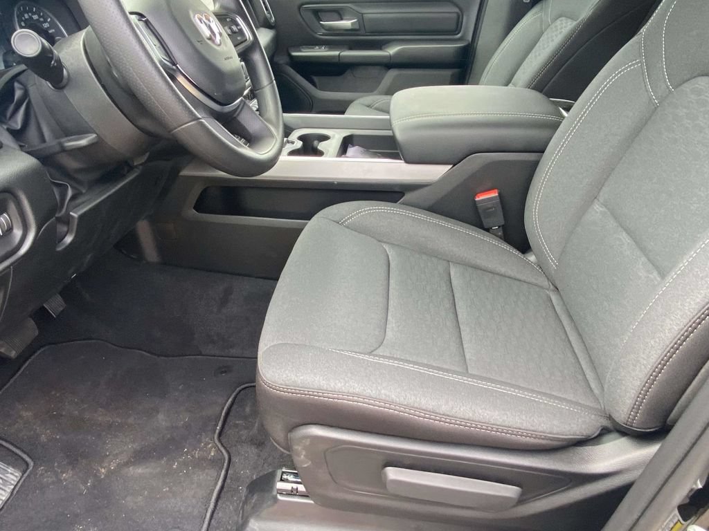 New 2026 RAM 1500 Express AWD/4WD image 41