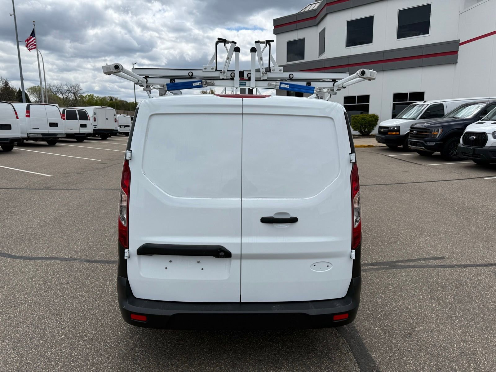 Used 2021 Ford Transit Connect XL FWD image 14