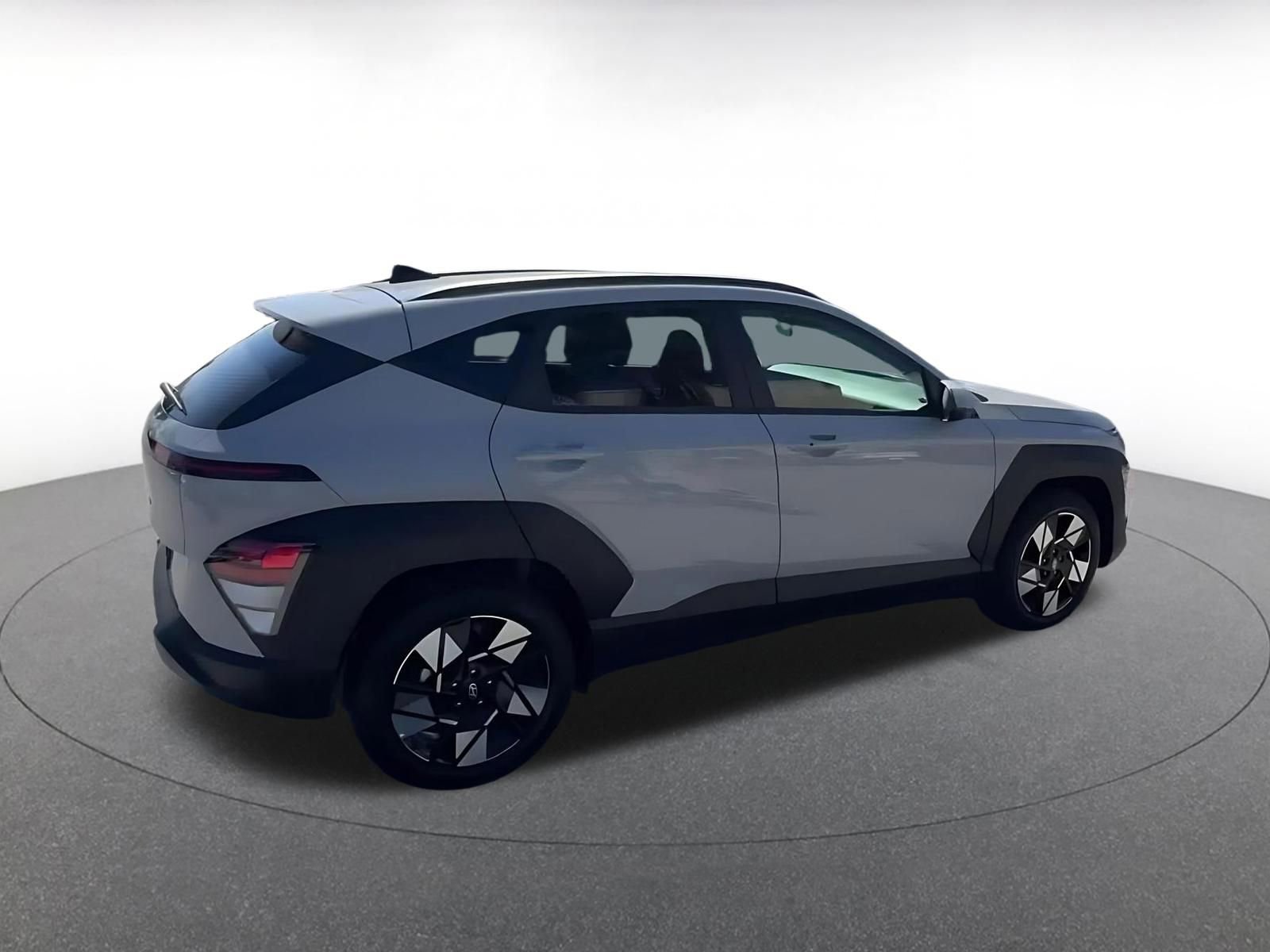 Used 2025 Hyundai Kona SEL image 15
