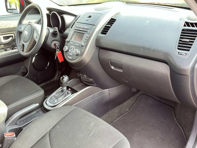 Used 2012 Kia Soul + w/ Audio Pkg image 23
