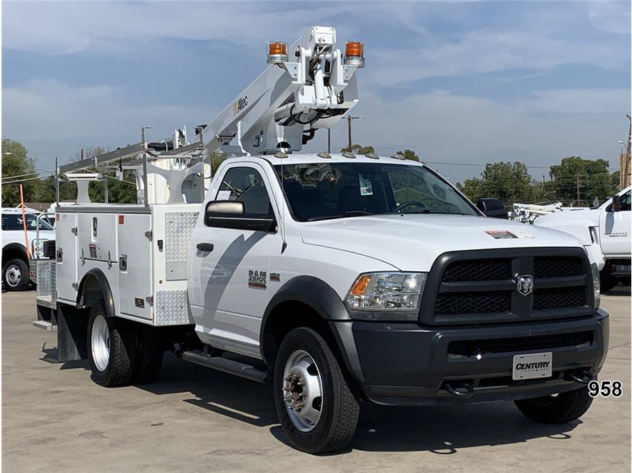 Used 2018 RAM 4500 Tradesman RWD image 4