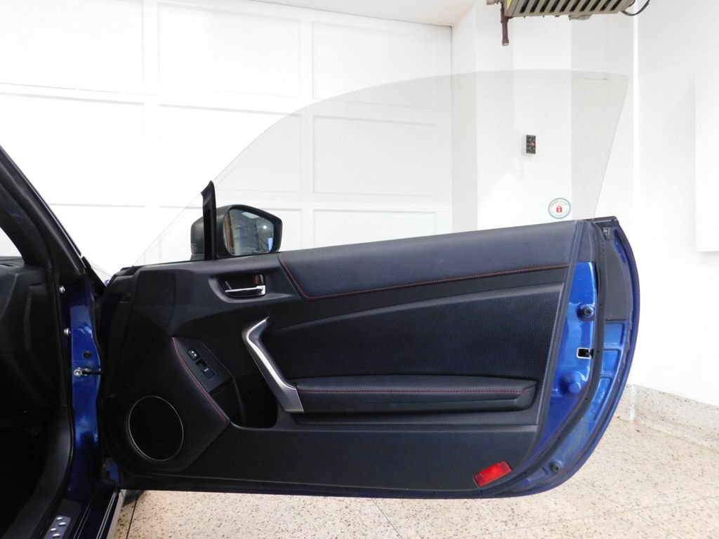 Used 2015 Scion FR-S RWD image 53