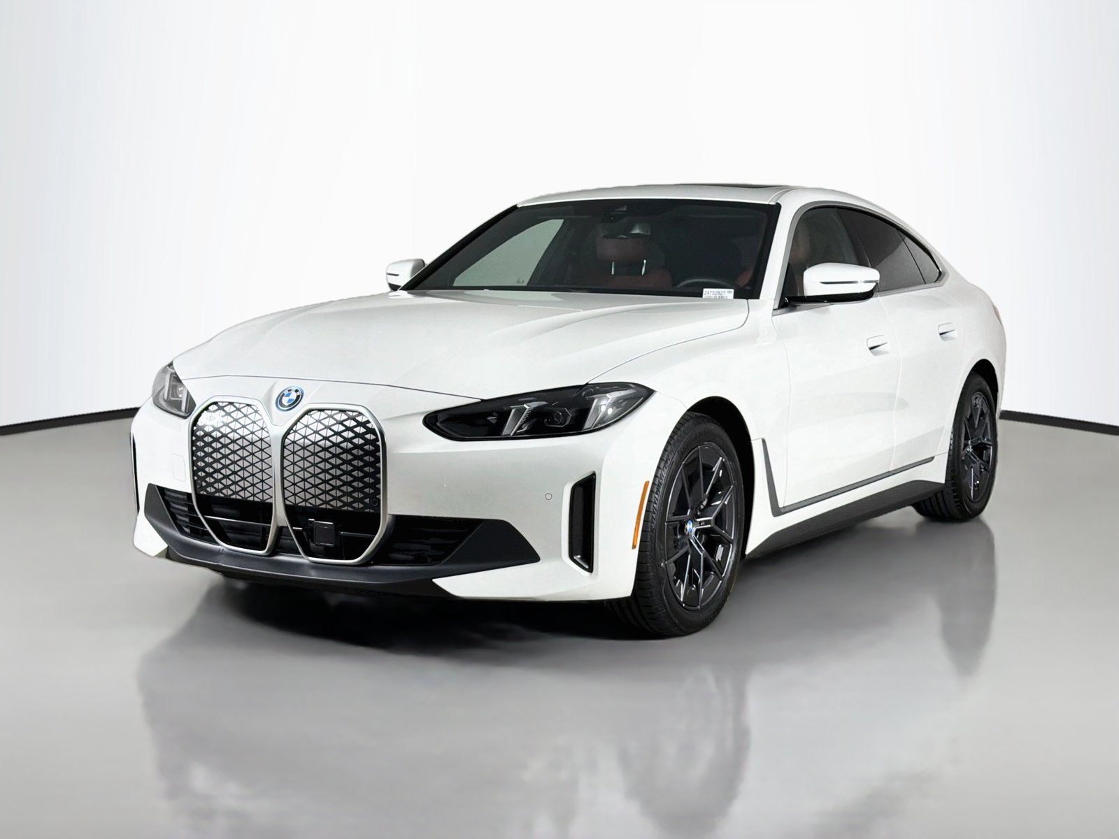 Certified 2025 BMW i4 eDrive40 w/ Driving Assistance Package RWD image 3