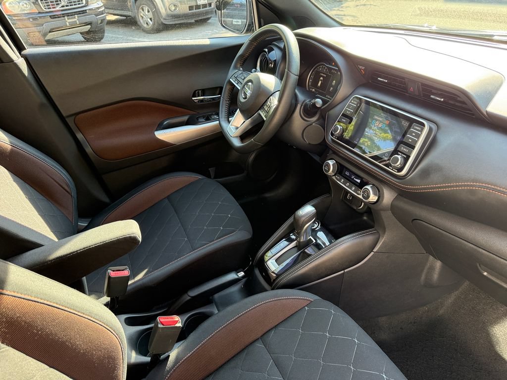 Used 2019 Nissan Kicks SR FWD image 21