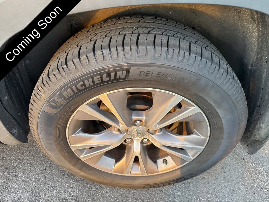 Used 2015 Toyota Highlander Plus AWD/4WD image 21