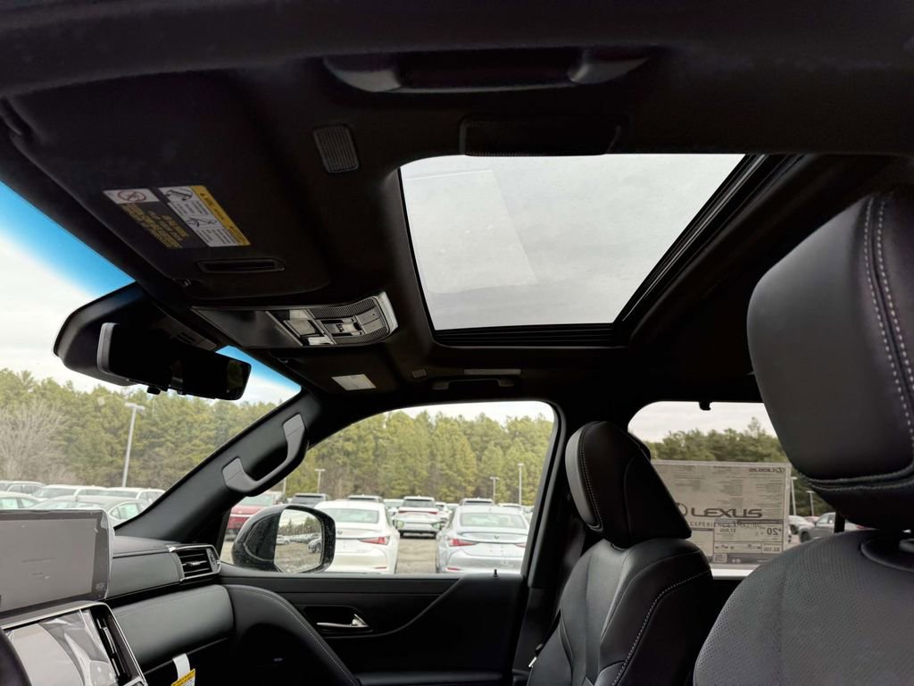 New 2026 Lexus LX 700h Luxury image 16