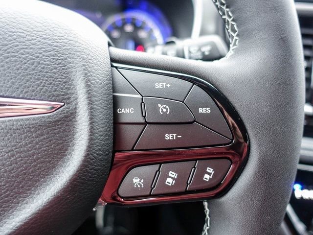 New 2026 Chrysler Pacifica Select w/ S Appearance Package FWD image 26
