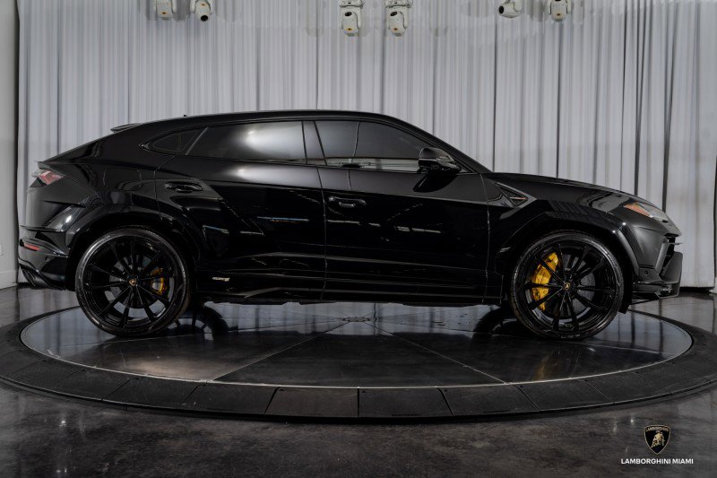 Used 2024 Lamborghini Urus S image 21