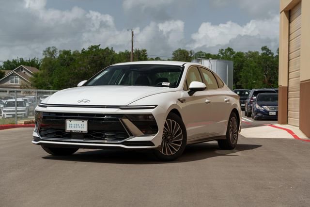 New 2025 Hyundai Sonata SEL image 2