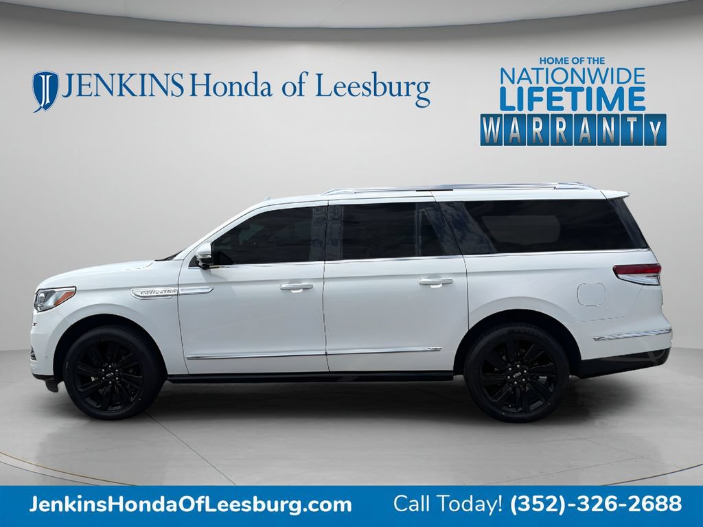 Used 2023 Lincoln Navigator L Reserve AWD/4WD image 6