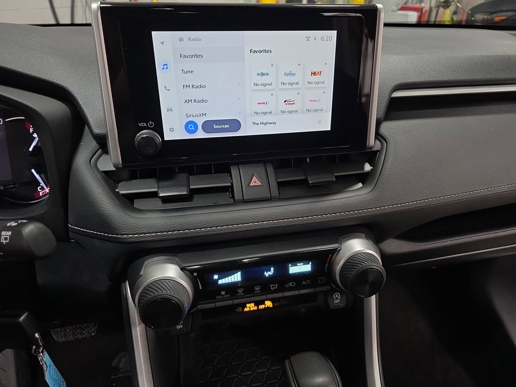 Used 2024 Toyota RAV4 LE image 20